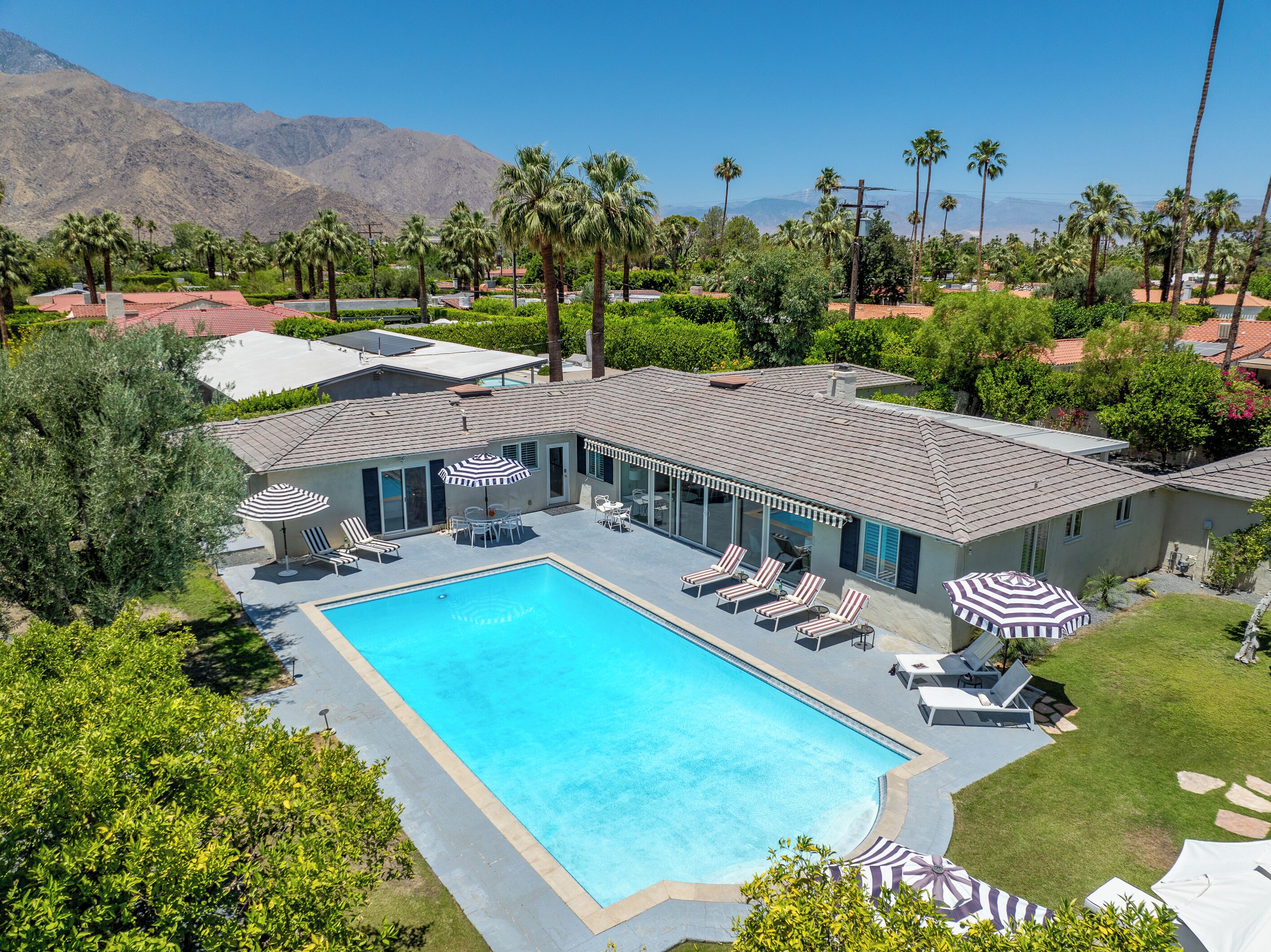 Et oppvarmet basseng