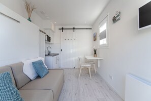 TV - Studio Jadana - A great couples get away (Zandvoort)