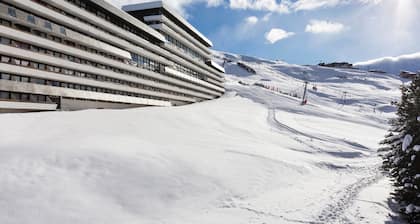 SOWELL RĂSIDENCES CrĂȘt Voland