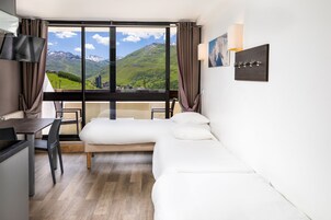 Caja de seguridad en la habitación, wifi gratis y ropa de cama 