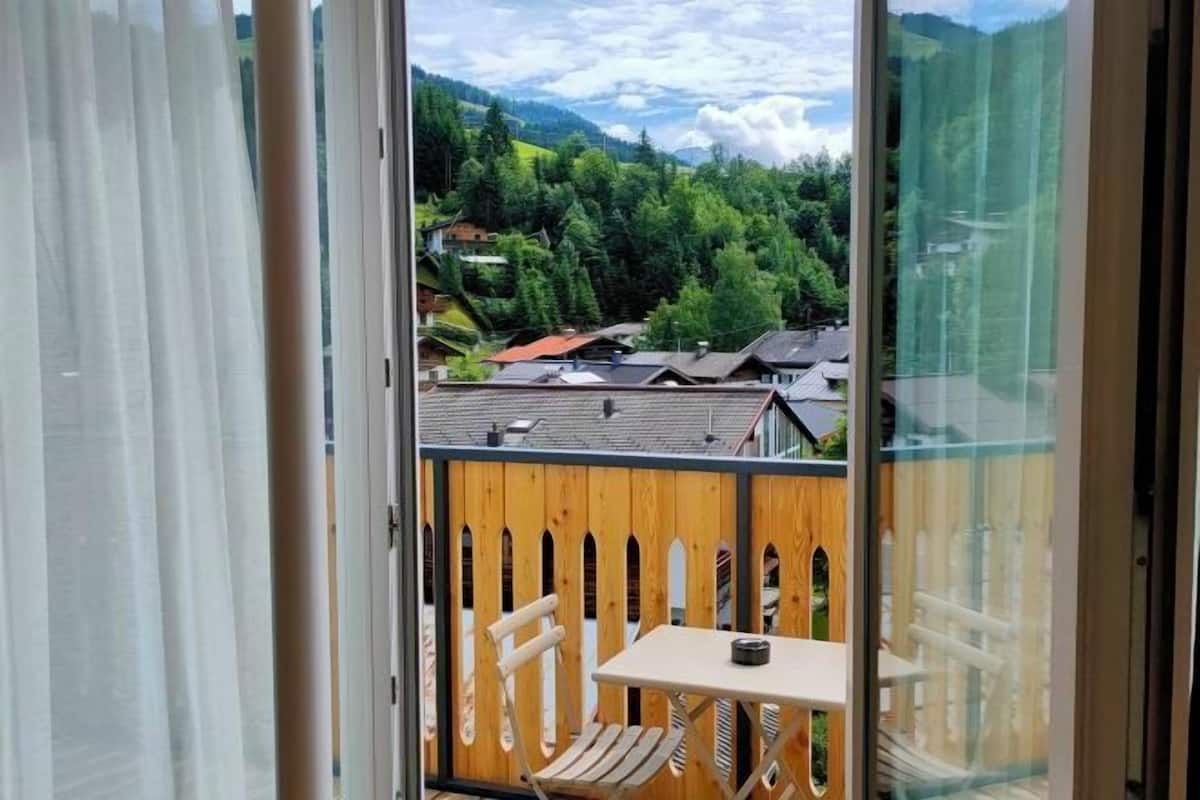 Pengeskab på værelset, individuelt design, individuel indretning