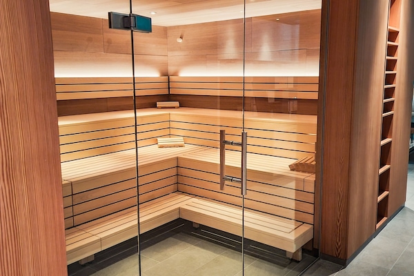 Penthouse (2 bedrooms) with Loggia | In-room safe, individually decorated, individually furnished