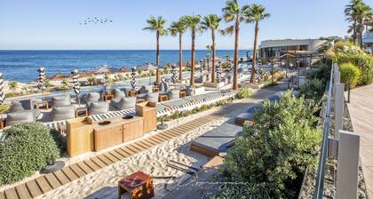 The Edge Estepona Luxury Frontline Beach Apartment