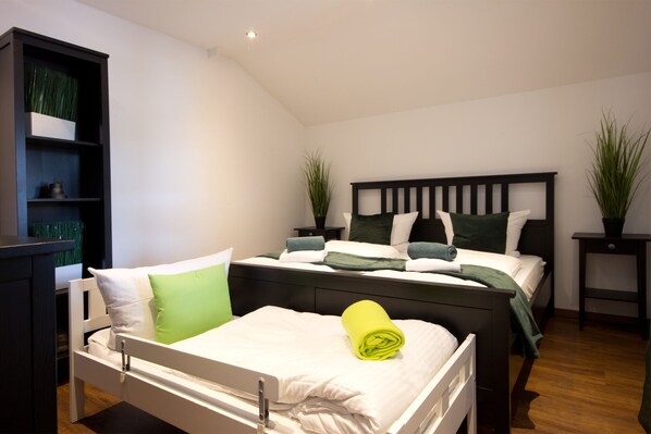 2 Schlafzimmer, Bügeleisen/Bügelbrett, WLAN, Bettwäsche