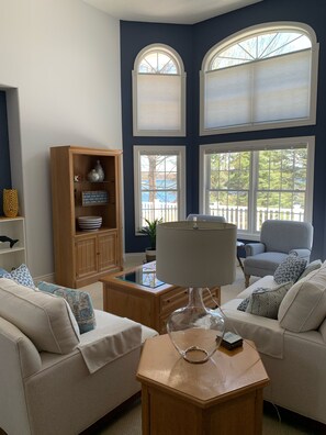 Smart TV, DVD player, offices