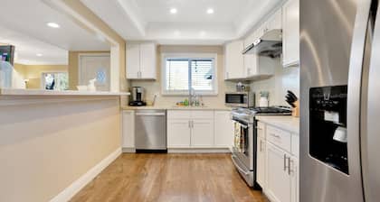 WOW! Better Than A Hotel! SPACIOUS 4BR in SAN JOSE