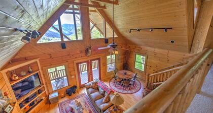 Spectacular Views, Privacy and Hot Tub