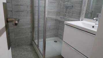 Dusche, Toilettenpapier