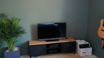 4 Schlafzimmer, Bügeleisen/Bügelbrett, WLAN, Bettwäsche