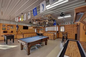 Spielezimmer