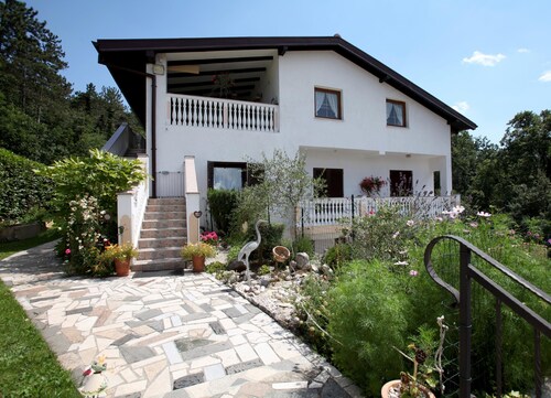 Apartment 2, vacation apartment near Opatija/Rijeka from private owner, in Viskovo, in a quiet location