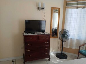 1 Schlafzimmer, Bügeleisen/Bügelbrett, WLAN