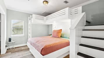 3 makuuhuonetta, vauvan matkasänky, ilmainen Wi-Fi, vuodevaatteet