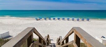 September Blow Out. 30A Townhome: Private Gated Beach Access, 3 Pools & Pickl...