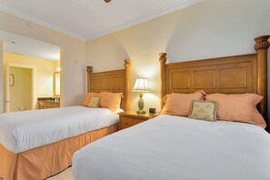 3 slaapkamers, een strijkplank/strijkijzer, reisbedje, gratis wifi