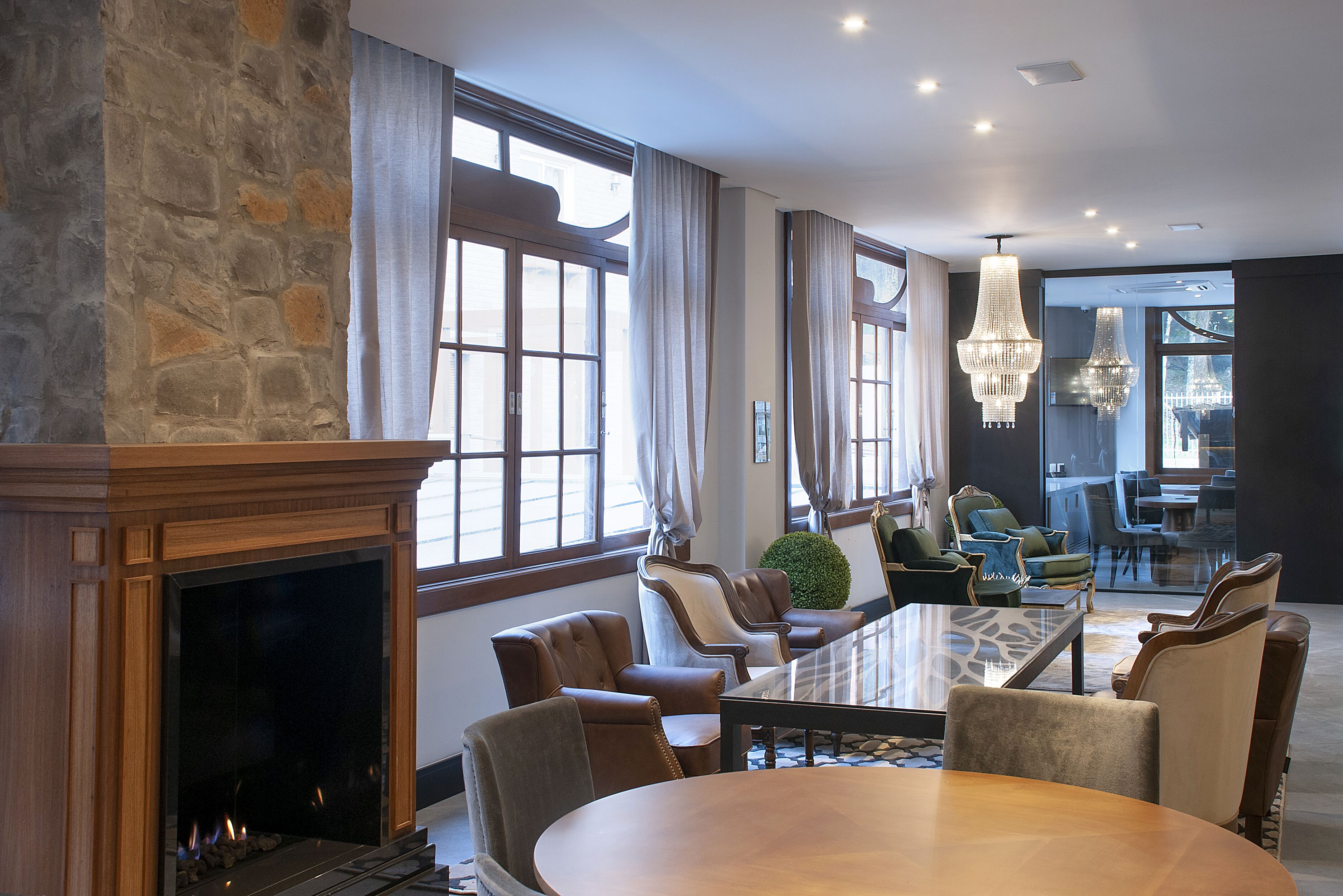 42-inch smart tv with cable channels, tv