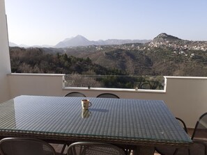 Apartment | Balcony - Modern 100m2 apt With the Terrace & Beautiful View (Omis)