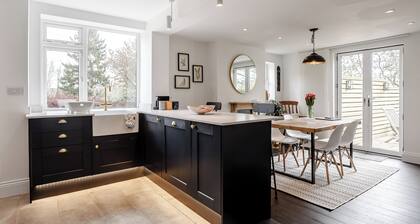 2 bedroom accommodation in Great Addington