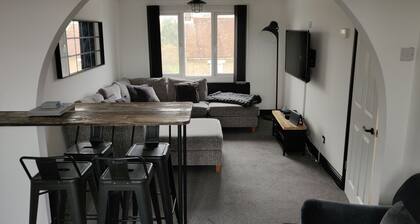 Riverside Park Penthouse Apartment in St Neots