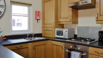 Oven, dishwasher