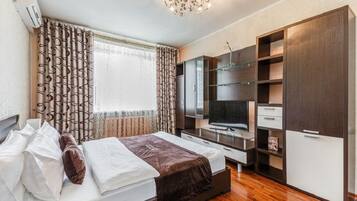 2 chambres, fer et planche à repasser, Wi-Fi, draps fournis