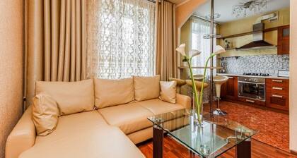 Модные апартаменты с двумя спальнями и гидромассажной ванной панорамный вид.