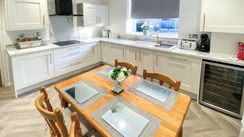 Dishwasher, high chair