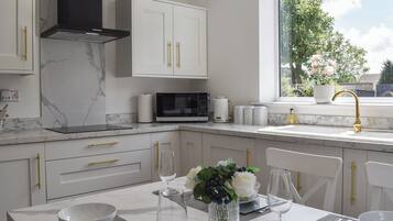 Geschirrspüler, Hochstuhl