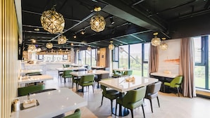 Dining - Atour Hotel (Changchun)