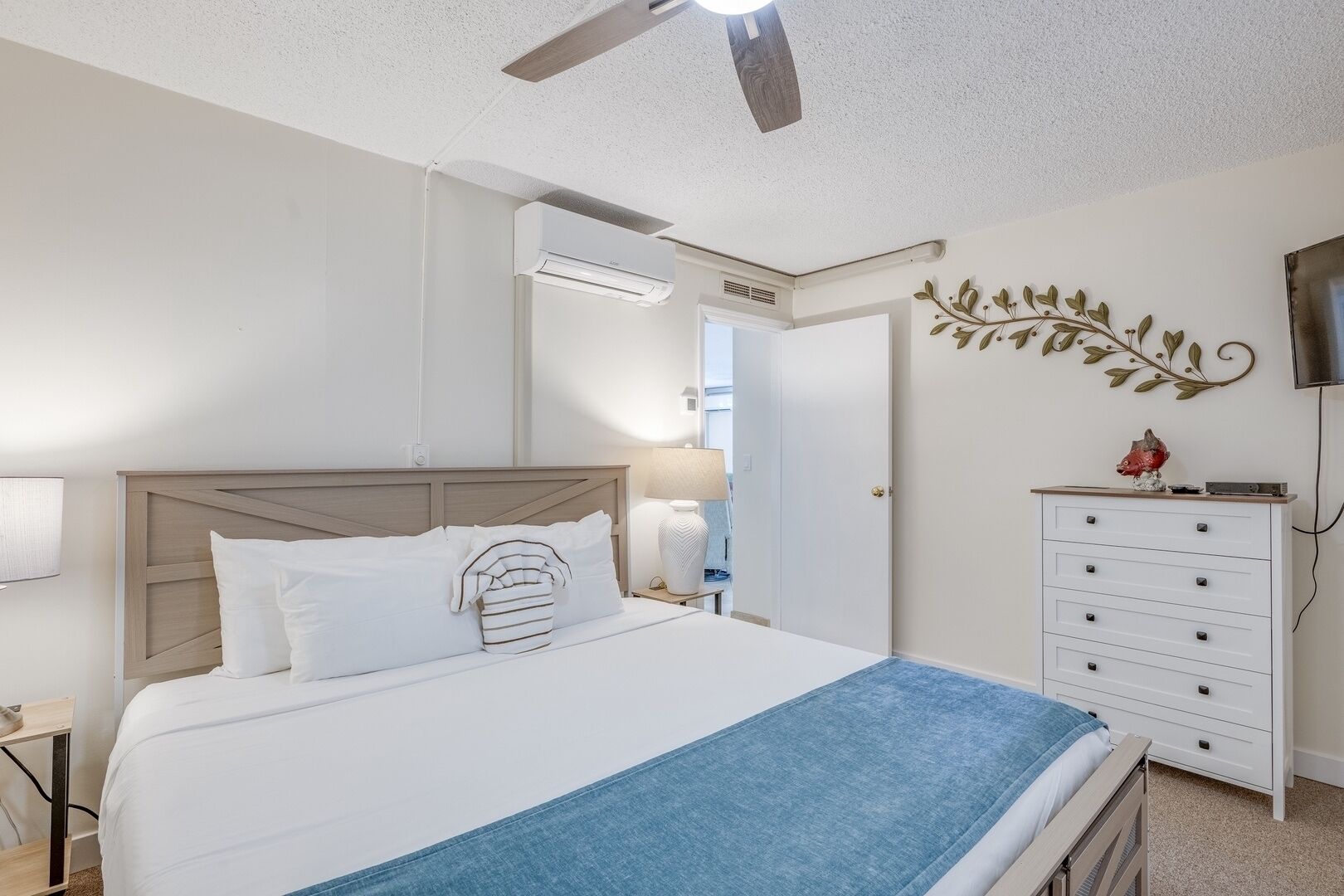 1 bedroom, in-room safe, iron/ironing board, free WiFi