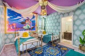 15 bedrooms, iron/ironing board, WiFi, bed sheets - EV_2505 - 15 Bed 15 Bath Villa with Screened-In Private Pool, Kids Bedroom, Game (Kissimmee)