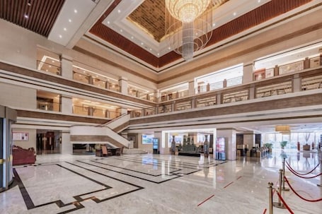 Lobby lounge. Guangcheng Hotel