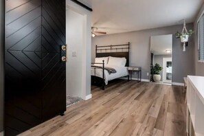 3 bedrooms, free WiFi, bed sheets