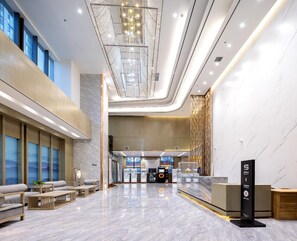 Lobby - Atour Hotel High Speed Railway Station Urumqi (Ürümqi)