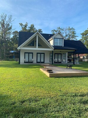 Exterior - Mid Lake Waterfront Sam Rayburn (Zavalla)