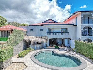 Outdoor pool - Beachfront home in paradise with a private pool overlooking the Pacific Ocean. (Jacó)