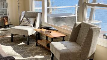 Smart-tv och eldstad