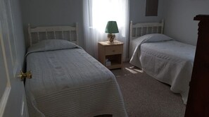 2 Schlafzimmer, Schreibtisch, Bügeleisen/Bügelbrett, kostenloses WLAN
