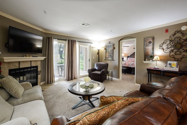 Smart TV, DVD player