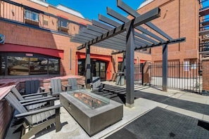 Terrace/patio - Fresh Condo With Everything You Want Plus 100-Yard Walk to Skiing (Park City)