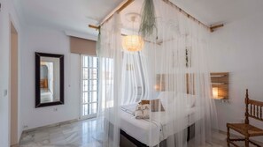 3 quartos, ferros/tábuas de passar roupa, berço de viagem, Wi-Fi