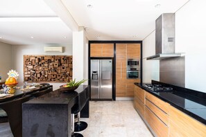 Fridge, microwave, oven, stovetop - Seven Kejora - Beachfront Estate - The Best Location in Sanur (Sanur)