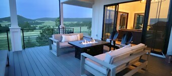 Dreamy Mountain Escape