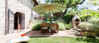 Casa La Misura, garden and pool in the heart of Chianti