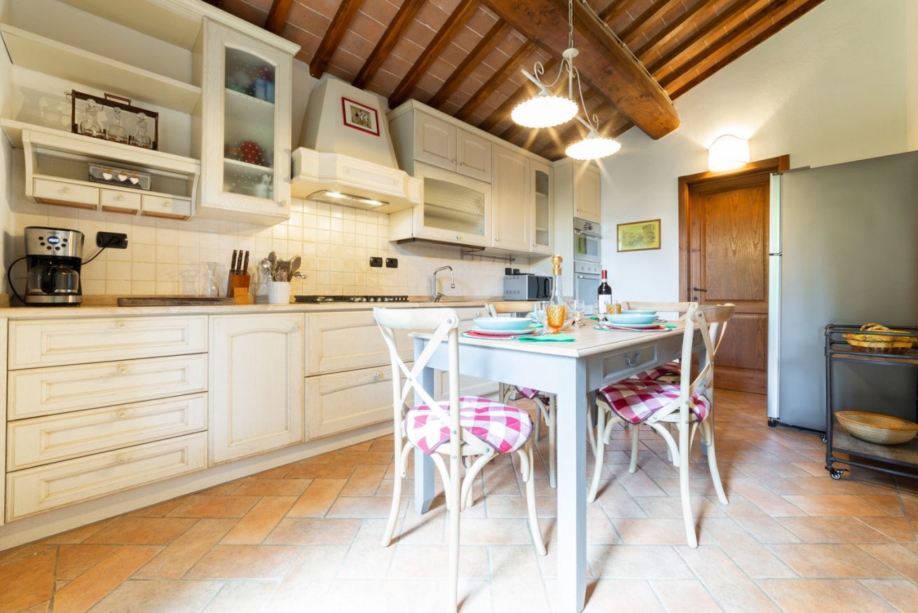 Réfrigérateur, four, plaque de cuisson, lave-vaisselle