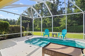 Outdoor spa tub - Pool, golf cart, private Paradise! (The Villages)