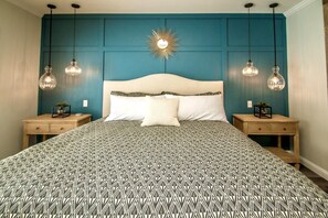 3 bedrooms, in-room safe, WiFi, bed sheets