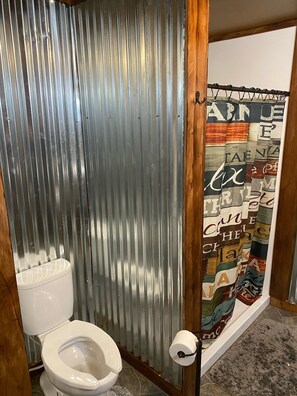 Shower, towels
