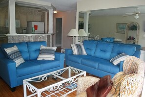 Villa, 2 chambres | Aire de séjour | Téléviseur