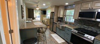 Airy Ozona East on the Gulf